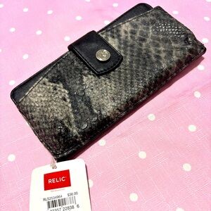 Relic Black and Gray Textured Wallet